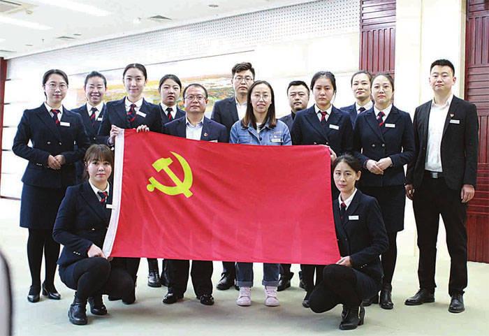 祖传的圣旨,被专家借走后20年不还,最终将其告上法庭
