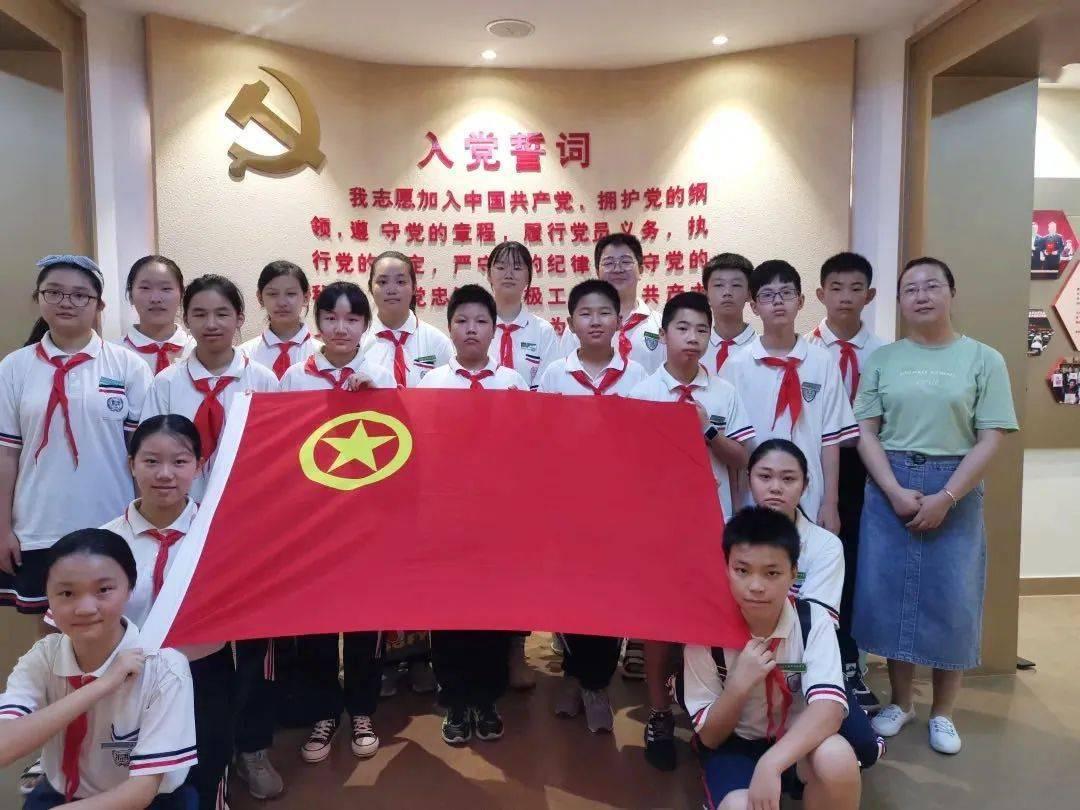 第一届智能无人系统前沿技术研讨会在咸宁举办