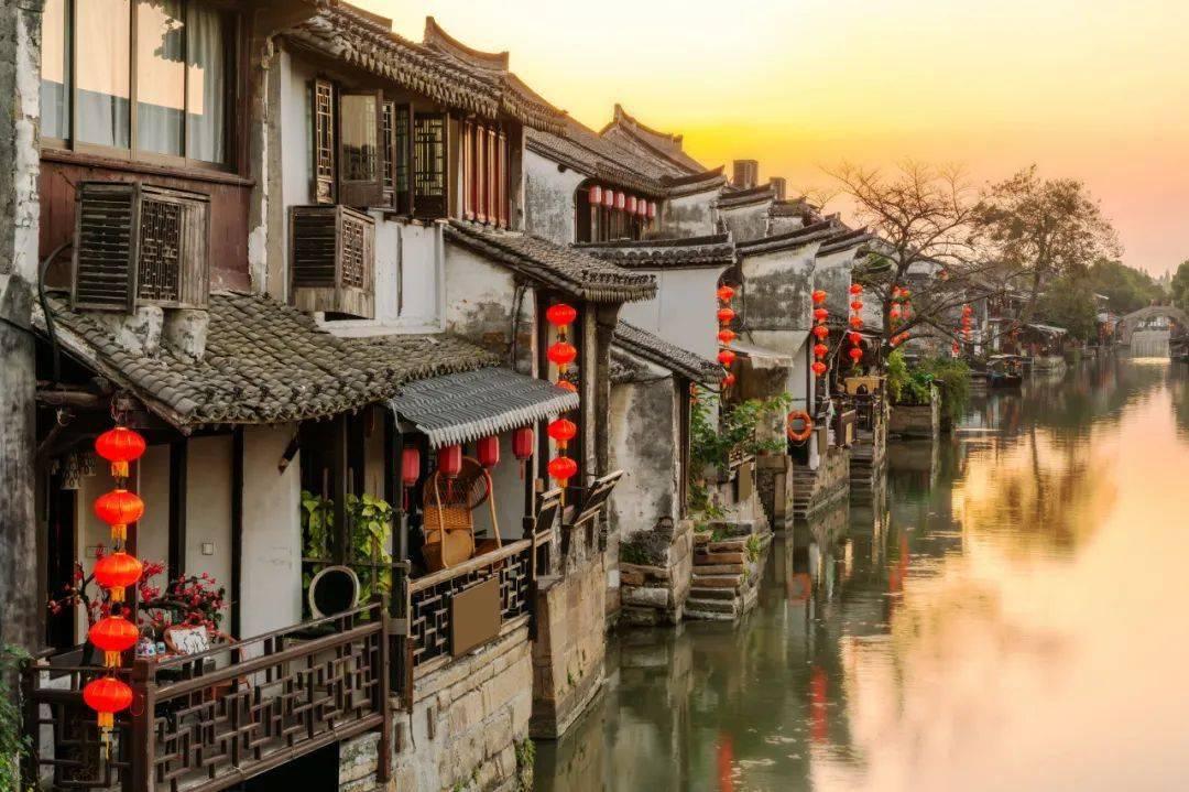 国乒海南训练视频出炉！莎头组合热得穿短裤，陈梦下晚训走路回去